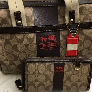 COACH HERITAGE STRIPE SET
